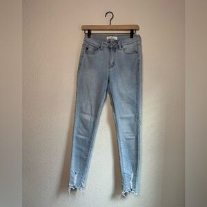 KanCan Light Wash Skinny Jeans Size Medium 5/26